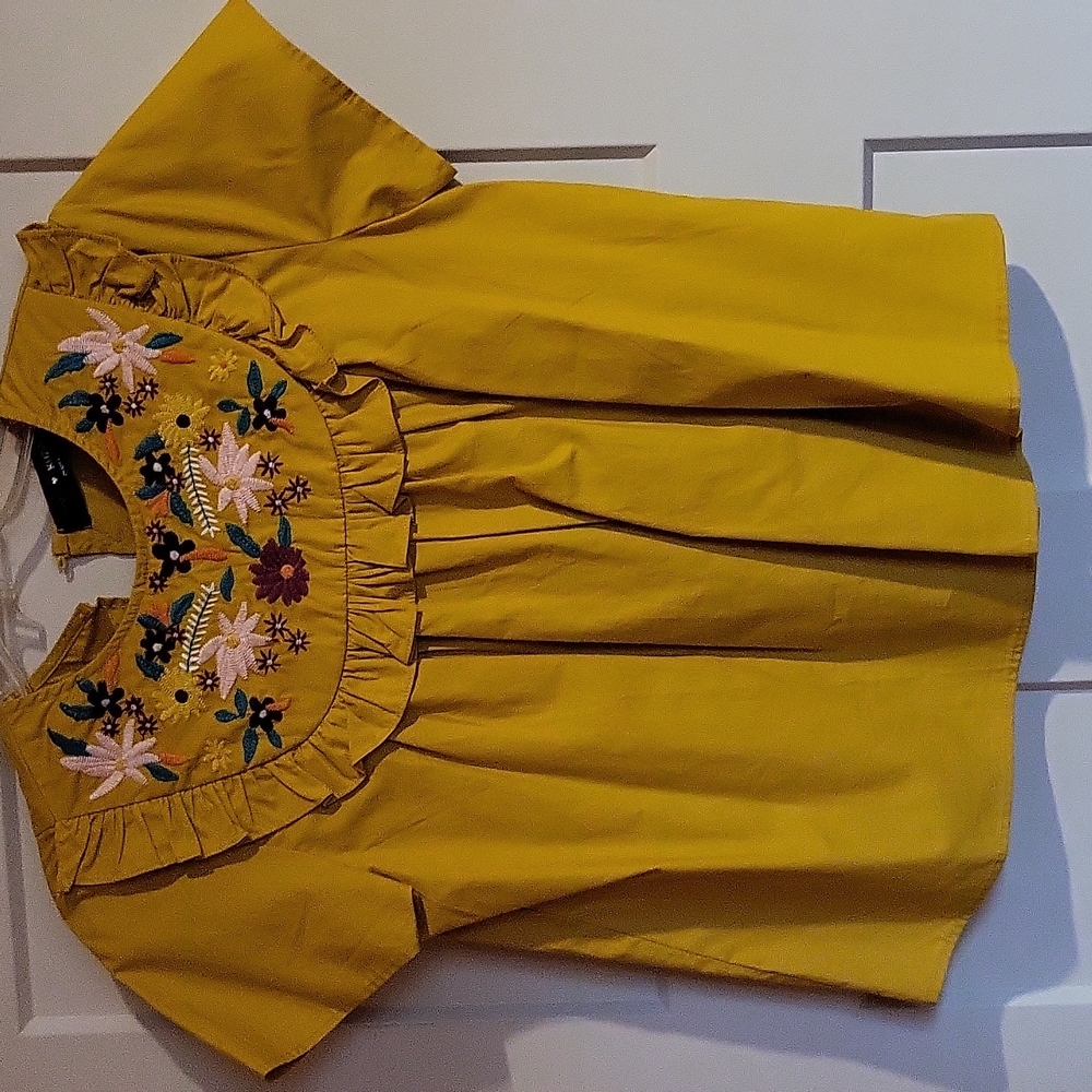 Women's Mustard Embroidered Short Sleeve Shirt